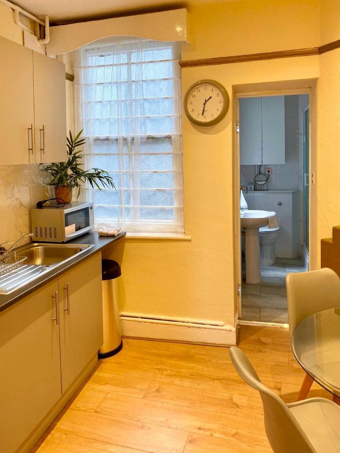 Candy Cafe Apartment London Exteriör bild